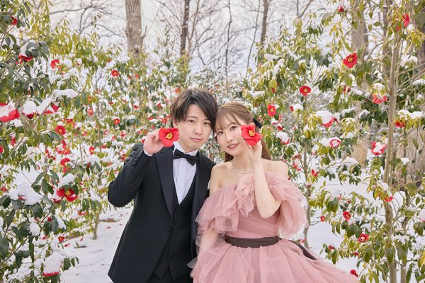 【2/8撮影:K様】透明感を纏う、レース和装と雪の中のドレス